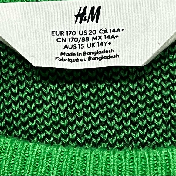 H&M Peanuts Snoopy Green Jacquard Knit Cropped Sweater “Vacay Mode" - Picture 7 of 10